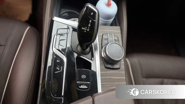 BMW 5 series PHEV id 4264865 из Китая 12