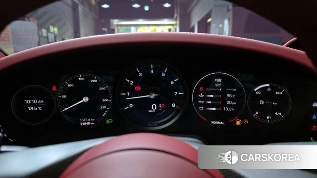 Porsche 911(992) id 4281001 из Кореи 28