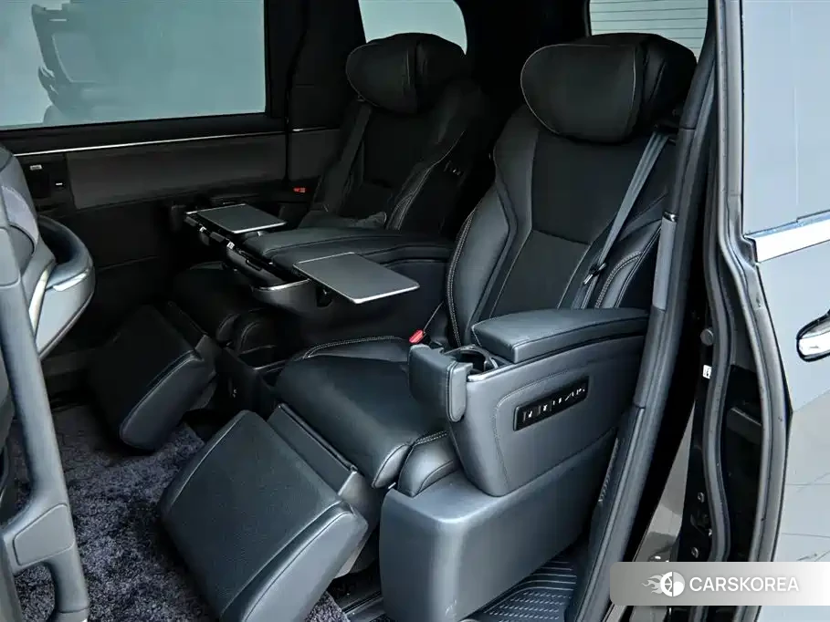 Lexus LM id 4589114 из Китая 38