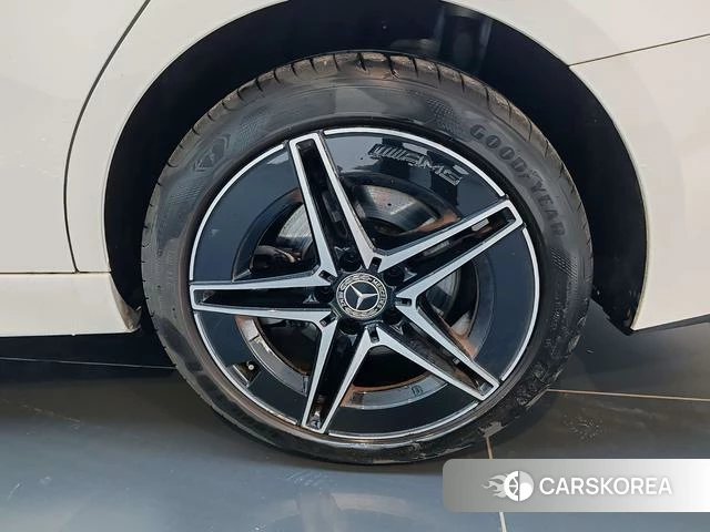 Mercedes-Benz Class C id 4307234 из Китая 18