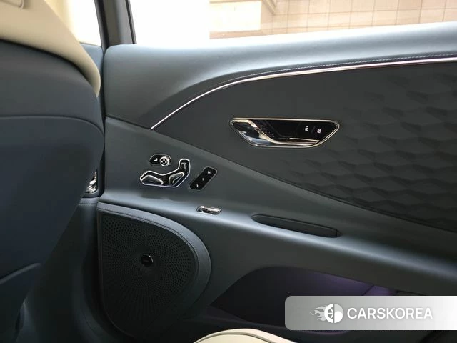 Bentley Flying Spur 4th Generation id 3810753 из Кореи 18