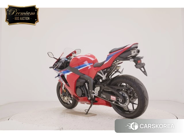 Honda CBR600RR id 4391941 из Японии 8