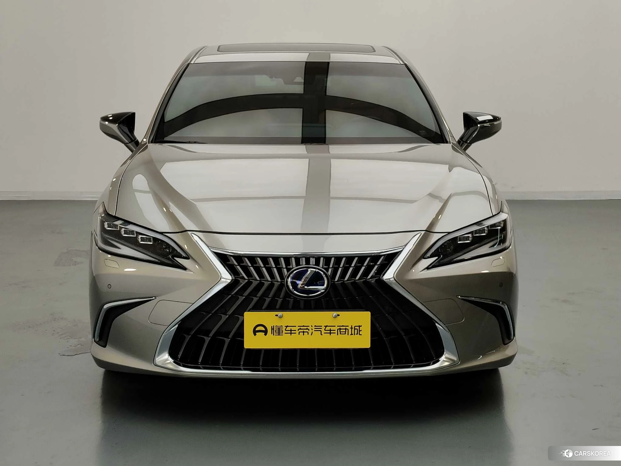 Lexus ES id 4440668 из Китая 18