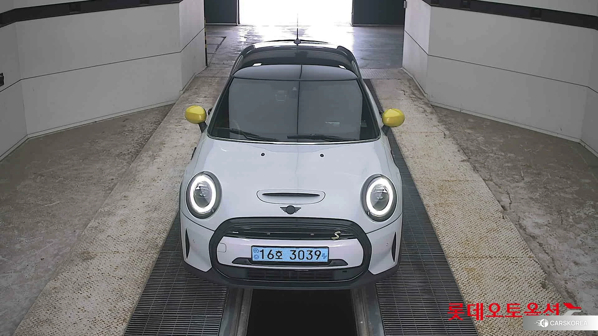 BMW MINI Cooper SE id 4498333 из Кореи 34