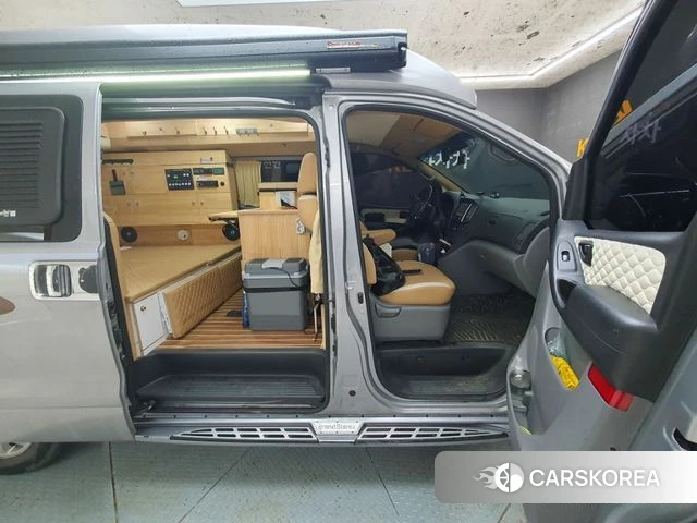 Hyundai The New Grand Starex id 4453441 из Кореи 18