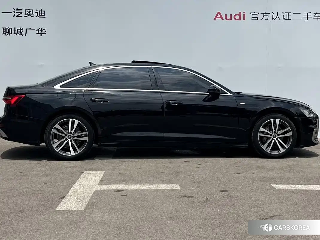 Audi A6L id 4578222 из Китая 13