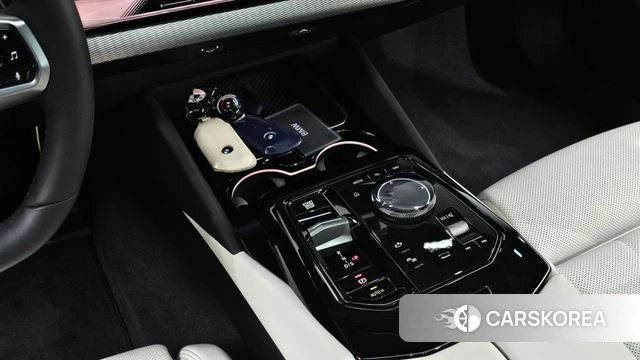 BMW 5 Series (G60) id 3882820 из Кореи 18