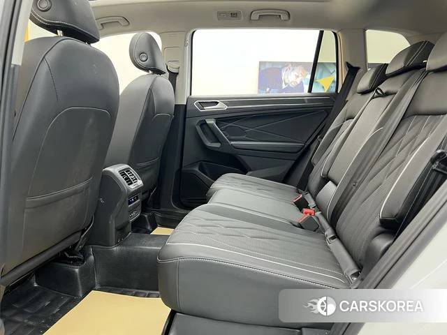 Volkswagen Tiguan L id 4257854 из Китая 29