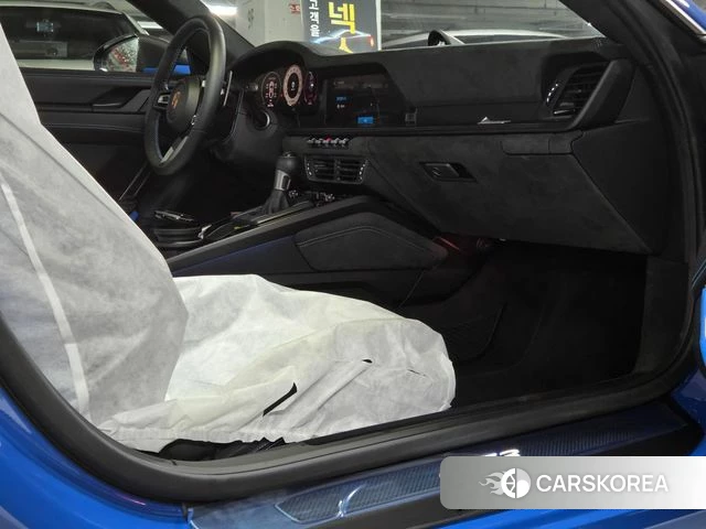 Porsche 911(992) id 3902369 из Кореи 18