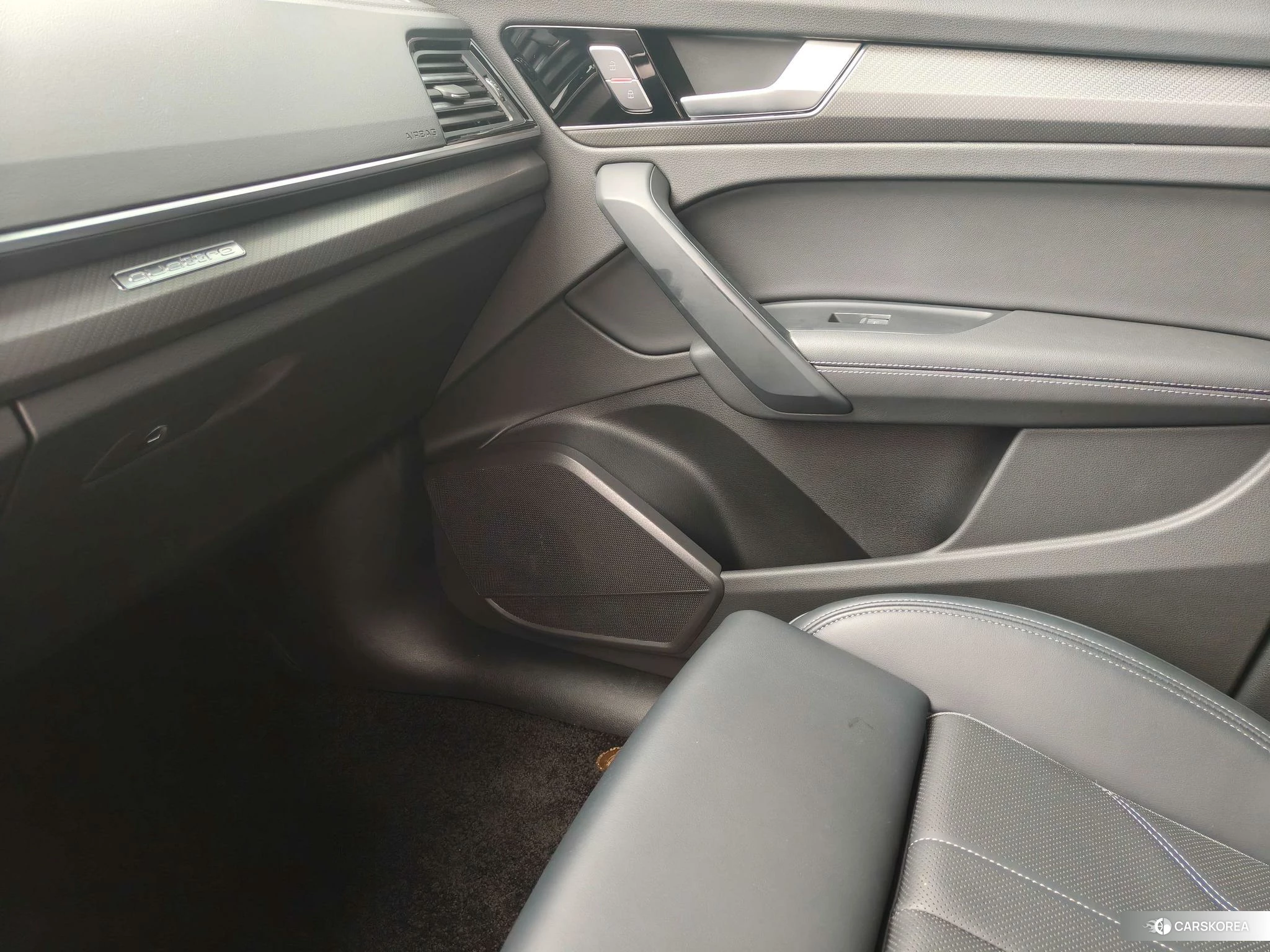Audi Q5L id 4510377 из Китая 14