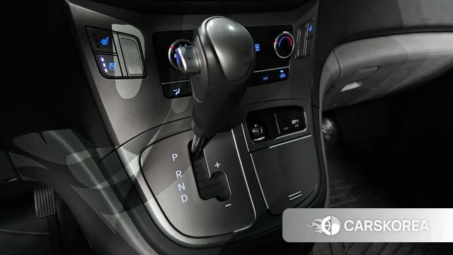Hyundai The New Grand Starex id 4563208 из Кореи 28