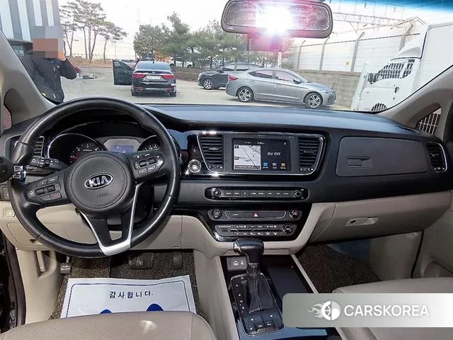 Kia All New Carnival id 3627327 из Кореи 18