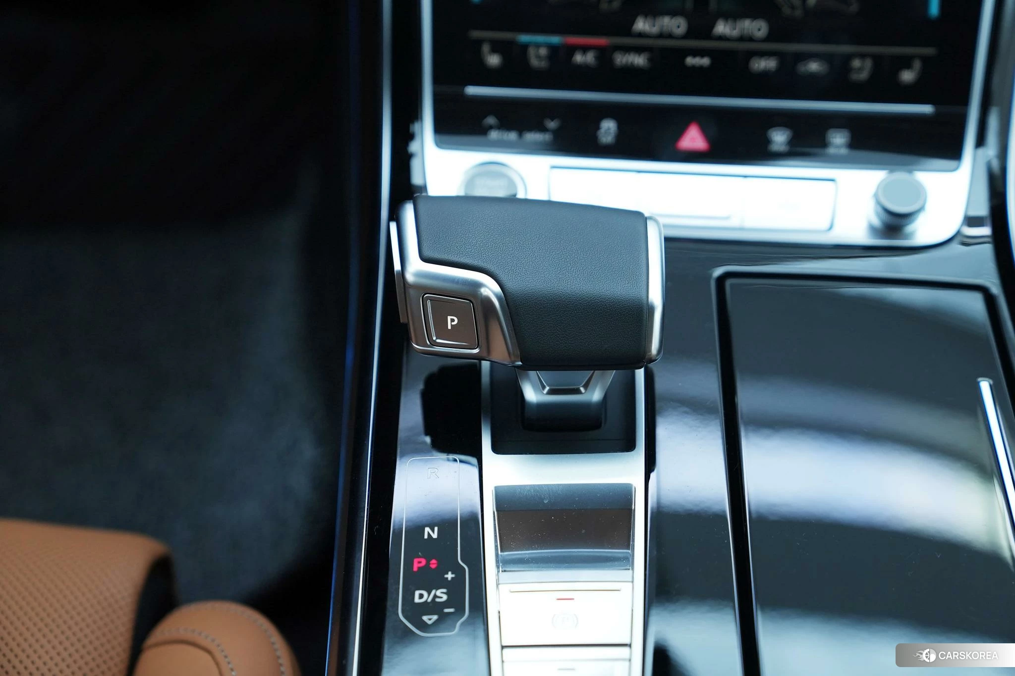 Audi A8 id 4455826 из Китая 16