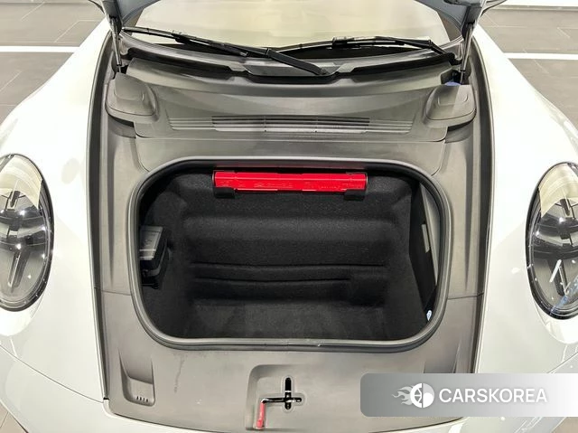 Porsche 911(992) id 4359902 из Кореи 18