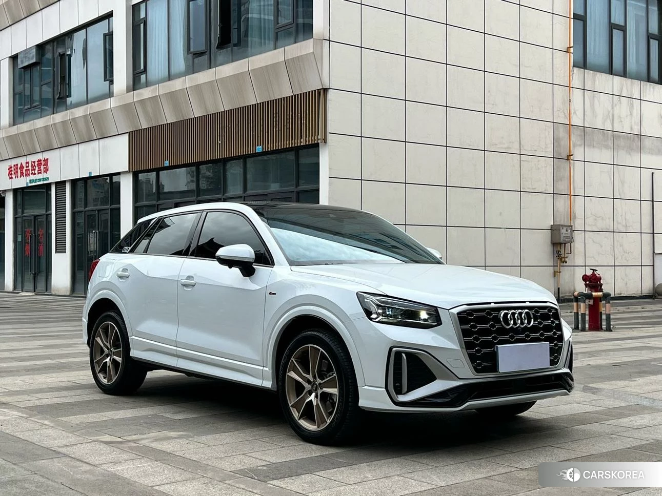 Audi Q2L id 4487424 из Китая 10