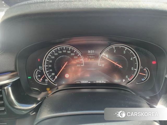 BMW 5 Series (G30) id 4502617 из Кореи 17