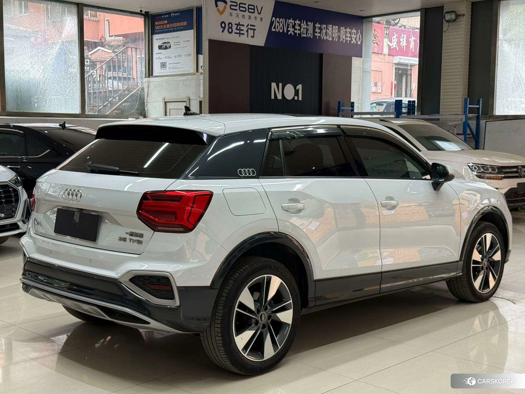 Audi Q2L id 4407283 из Китая 20
