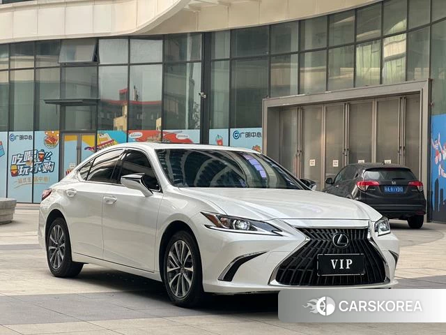 Lexus ES id 4367091 из Китая 28