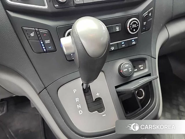 Hyundai The New Grand Starex id 4447687 из Кореи 17
