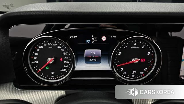 Mercedes-Benz E-Class W213 id 4596390 из Кореи 31