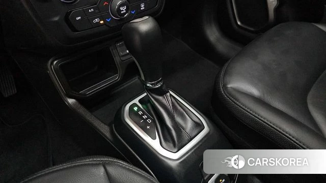 Jeep Renegade id 4499947 из Кореи 29