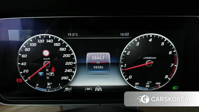 Mercedes-Benz E-Class W213 id 3861025 из Кореи 18