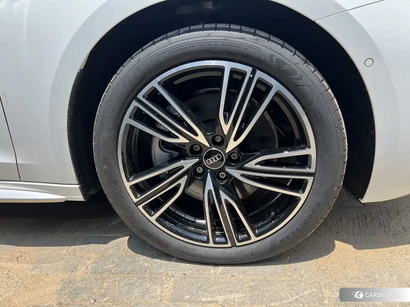Audi A5L id 4680539 из Китая 12