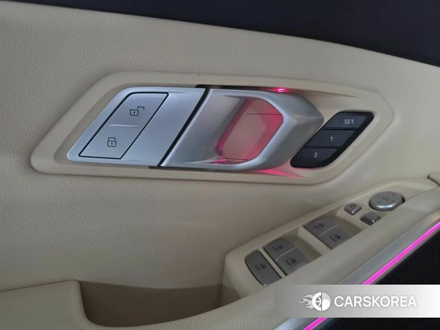 BMW 3 Series (G20) id 3919674 из Кореи 14