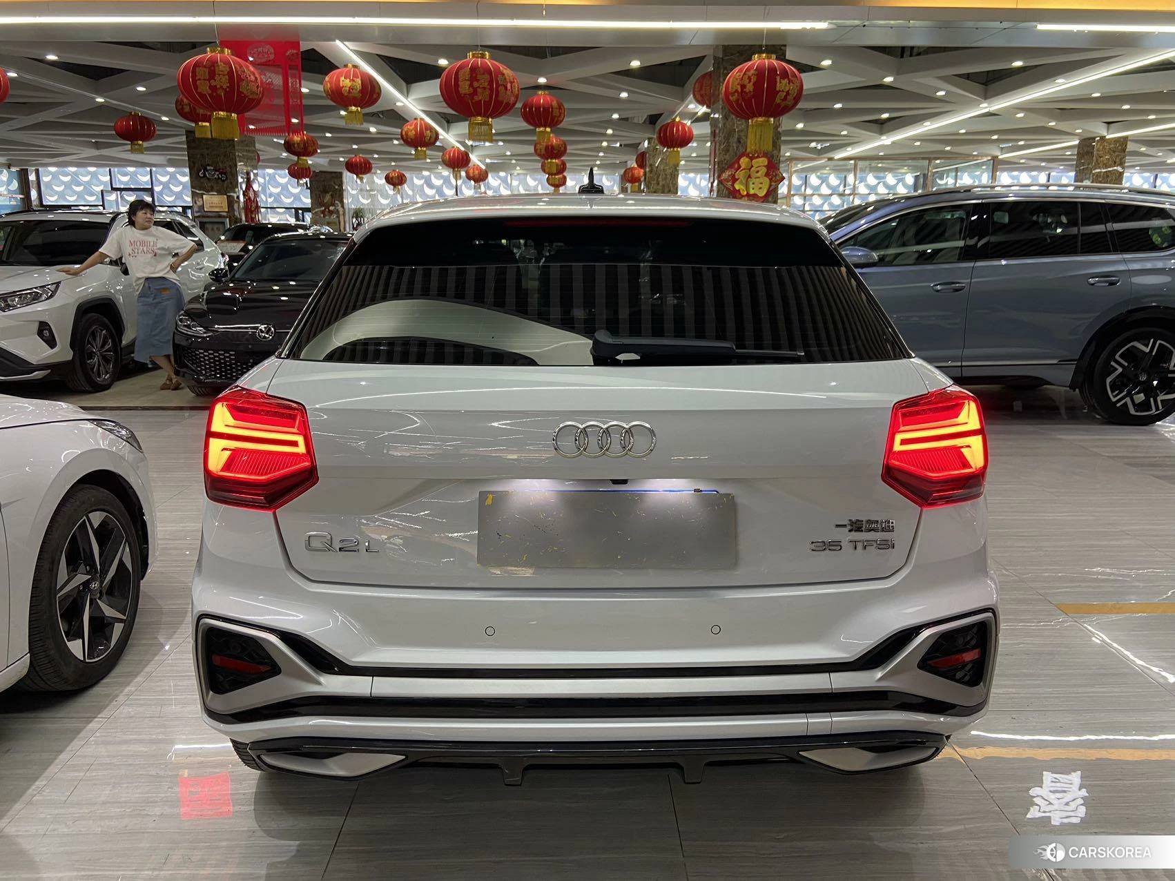 Audi Q2L id 4514744 из Китая 25