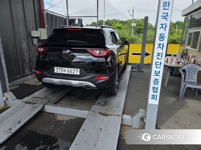 Kia Stonic id 2965878 из Кореи 15