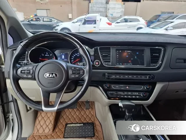 Kia The New Carnival id 3259019 из Кореи 18