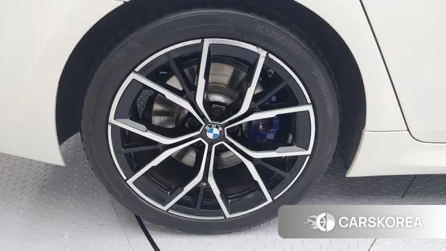 BMW 5 Series (G30) id 3550677 из Кореи 18