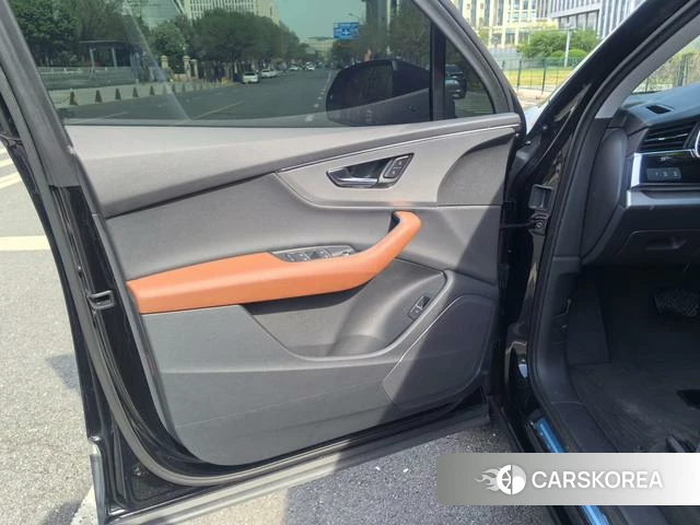 Audi Q7 id 4259392 из Китая 17