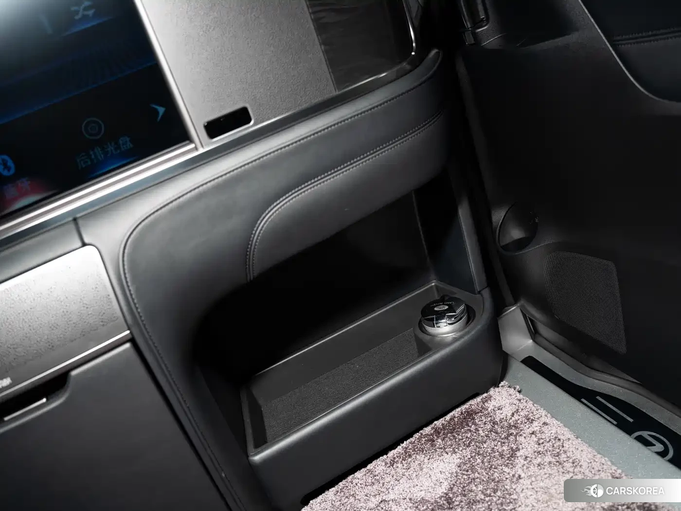 Lexus LM id 4559802 из Китая 35
