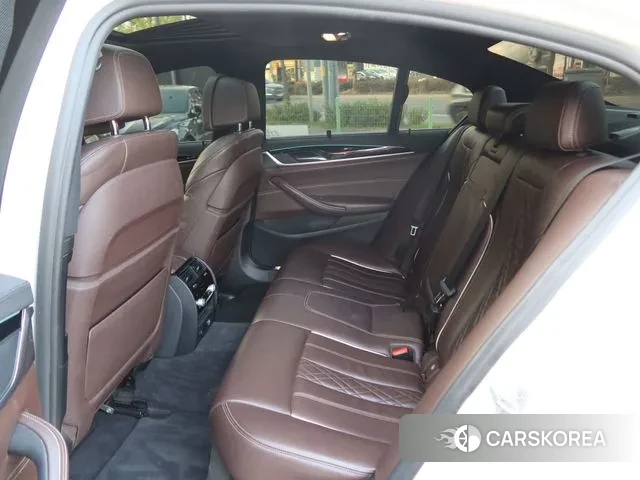 BMW 5 Series (G30) id 3315540 из Кореи 18