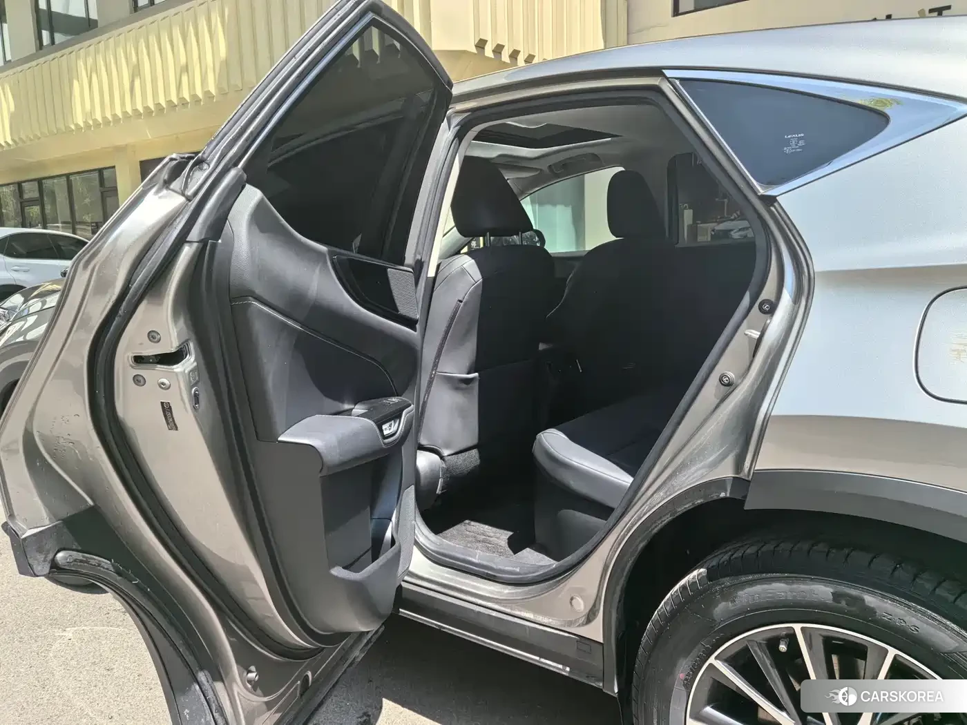 Lexus NX New Energy id 4570448 из Китая 8