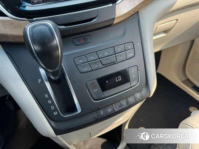 Buick GL8 id 4208697 из Китая 18