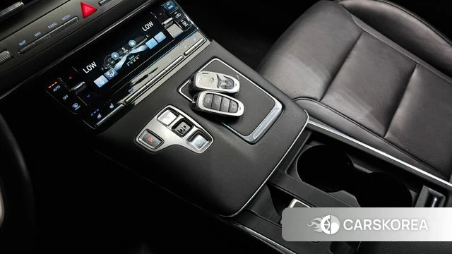 Hyundai The New Grandeur IG id 4769532 из Кореи 32