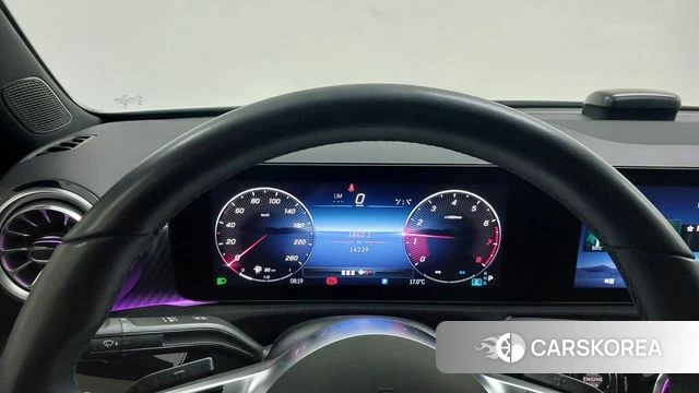Mercedes-Benz A-Class W177 id 4280509 из Кореи 18