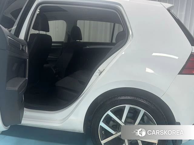 Volkswagen Golf id 4254439 из Китая 18