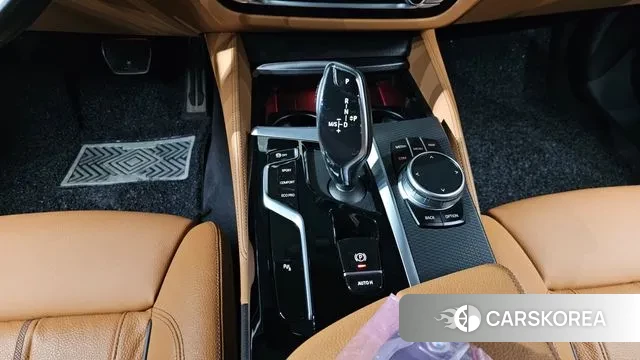 BMW 5 Series (G30) id 3411026 из Кореи 18