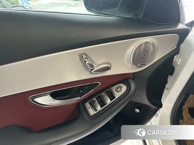 Mercedes-Benz Class C id 4275637 из Китая 9