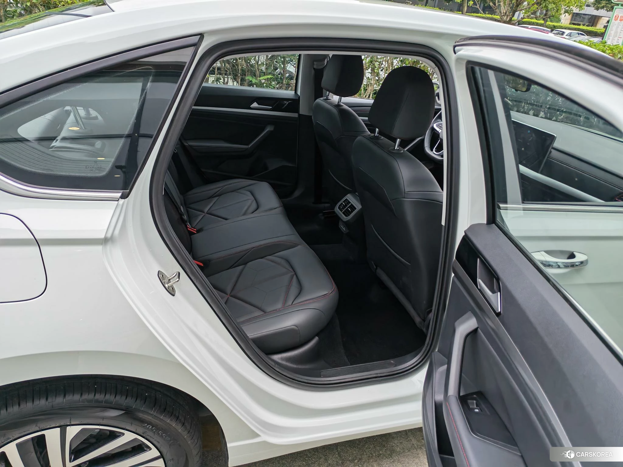 Volkswagen Lavida id 4461607 из Китая 12