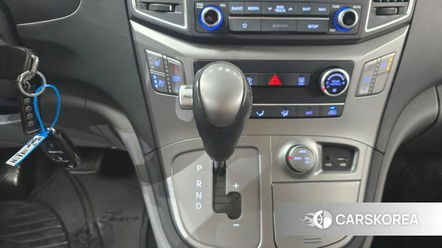 Hyundai The New Grand Starex id 4923907 из Кореи 29