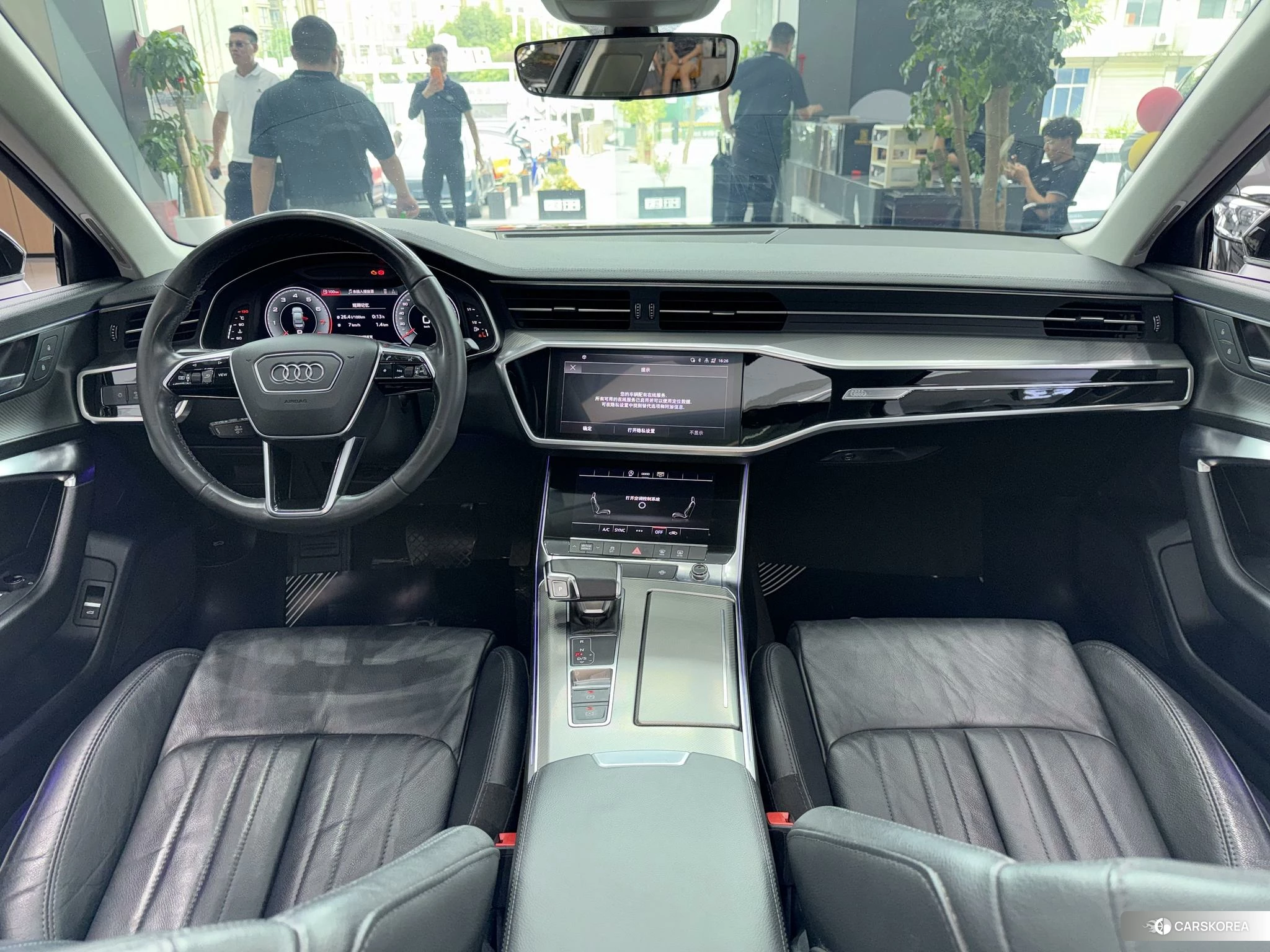 Audi A6L id 4441176 из Китая 8