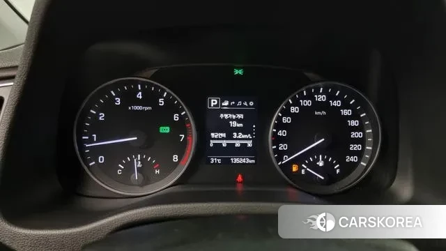 Hyundai Avante AD id 2981903 из Кореи 18