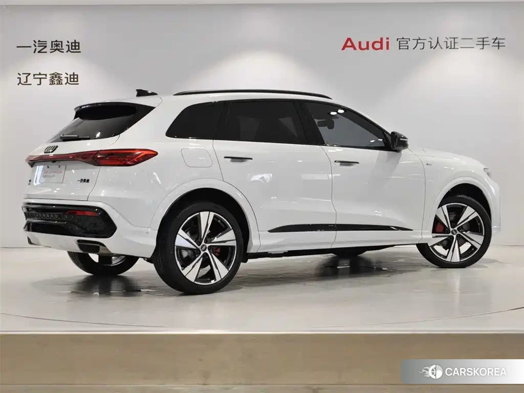 Audi Q5L id 4538844 из Китая 8