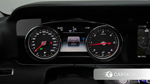 Mercedes-Benz E-Class W213 id 4698601 из Кореи 31