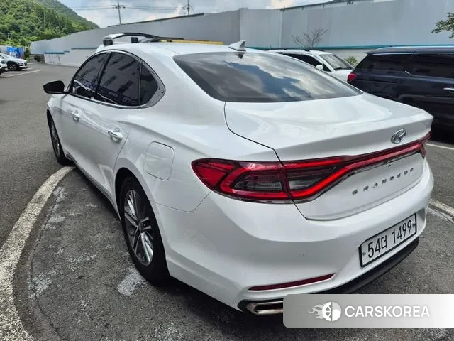 Hyundai Grandeur IG id 3050689 из Кореи 17