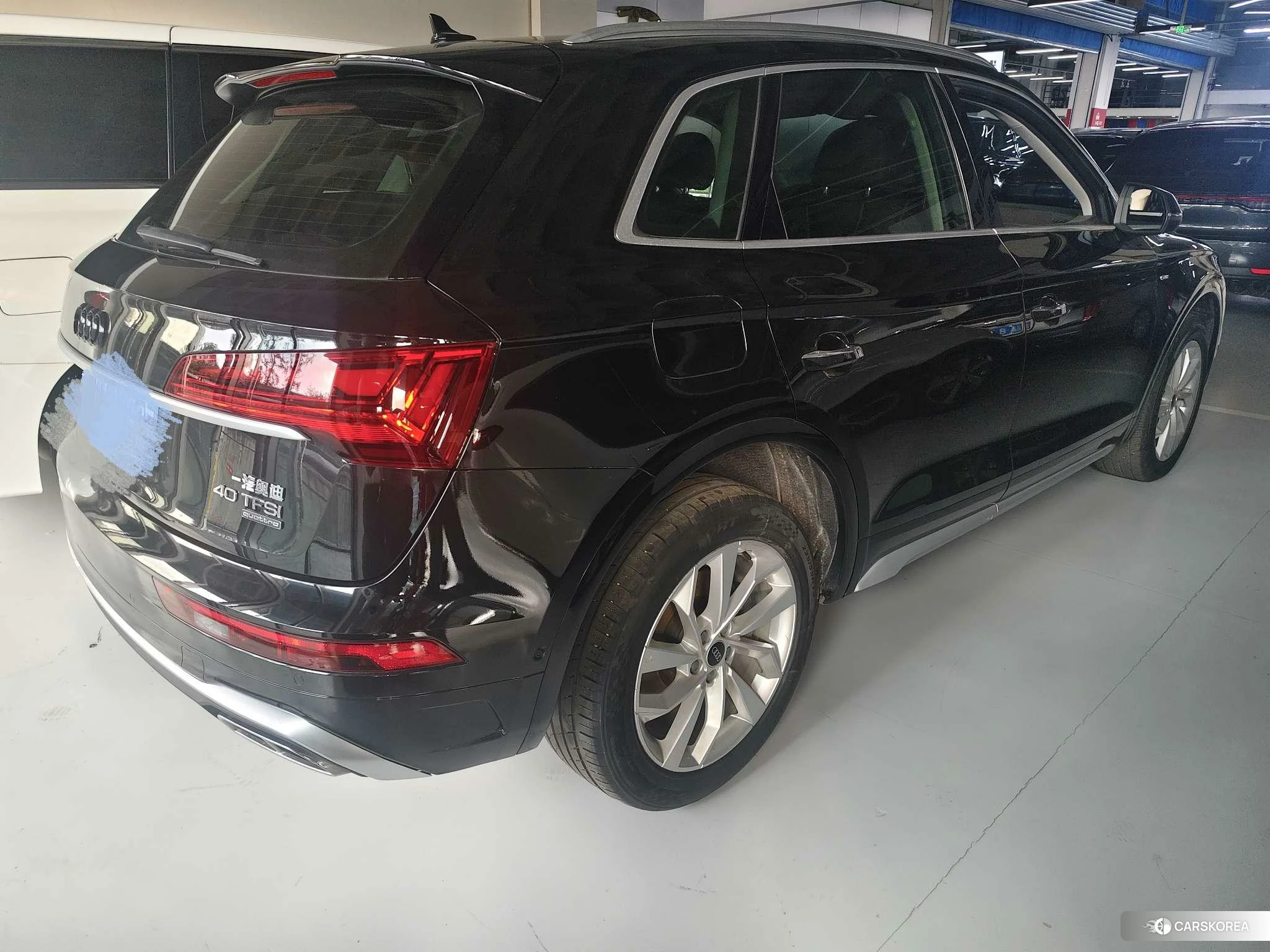 Audi Q5L id 4426879 из Китая 16